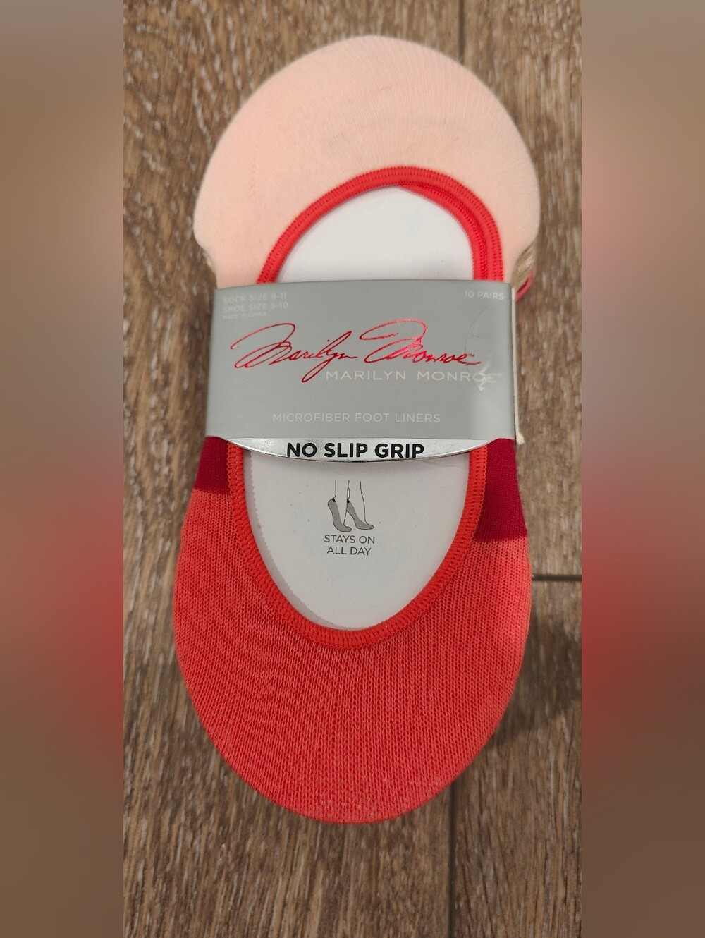 Marilyn Monroe 10 Pairs Women's Coral No-Slip Microfiber Foot Liners